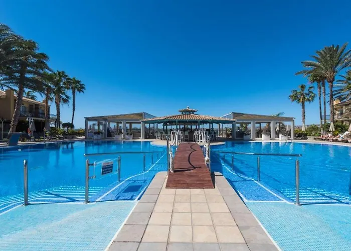 Bull Vital & Boutique - Only Adults Hotell 4*